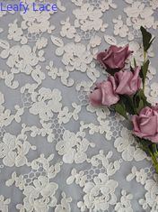 Fil attachant attaché floral beige de coton de polyester de tissu de dentelle de la couleur 3D