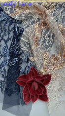 Motifs floraux baroques en dentelle brodée d'inspiration vintage avec sequins pour robes de soirée royales et romantiques