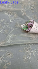 Tulle en maille dentelle avec broderie élevée Featherlight tissu de luxe pour les robes de tapis rouge éthéré