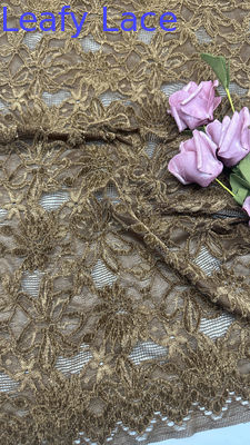 Dentelle brodée à flocage feuillu pour motifs floraux baroques, pour robes de cérémonie royales et romantiques