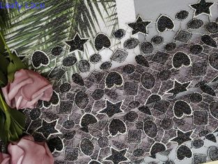 Tissu coloré métallique de broderie de Lurex de forme d'étoile pour la robe de petite fille