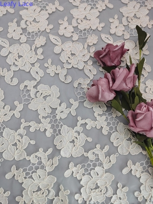 Fil attachant attaché floral beige de coton de polyester de tissu de dentelle de la couleur 3D