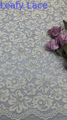 Vêtement de haute qualité Floral Matériau doré Tissu de dentelle cordée Pour les femmes Vêtement de 140 cm Largeur pour la mode