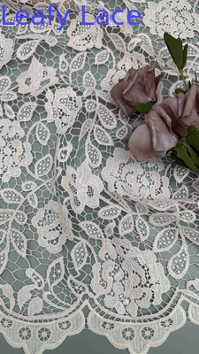 100% Poly Off Cashew Blanc Tissu de dentelle brodée chimique de haute qualité
