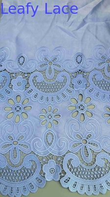 Tissu brodé à la découpe au laser bleu clair Poly Grpund Tissu brodé pour lunettes pour les marques de vêtements
