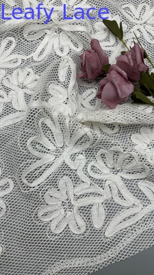 Tissu de dentelle brodé 120-130 cm élégant et durable pour les mariages et les anniversaires