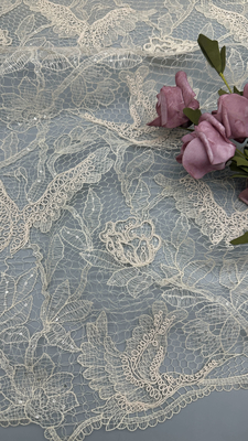 Des tissus de feuilles de séquence en tissu brodé à perles durables et élégants