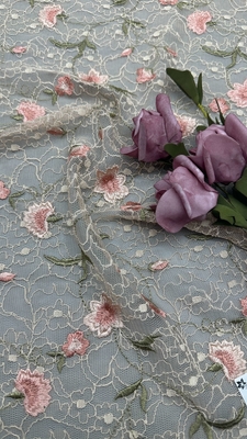 100% coton tissus de dentelle de broderie élégante fleur tissus de broderie pour robe de fête