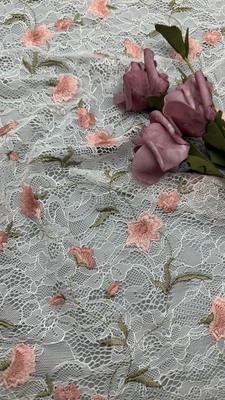 Élégance florale brodée Lace tissu de fête 100% coton de haute qualité Style luxueux