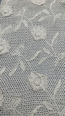 Tissu de dentelle à feuilles brodées de haute qualité pour la robe de fête