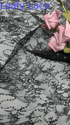 100% coton Tissu brodé élégant et respirant Tissu dentelé brodé Tissu feuilleté Tissu d'occasion de luxe