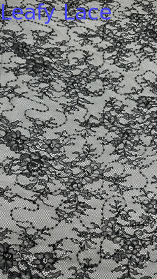 100% coton Tissu brodé élégant et respirant Tissu dentelé brodé Tissu feuilleté Tissu d'occasion de luxe