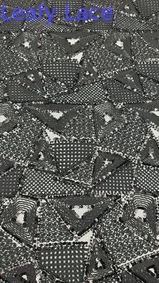 Tissu en dentelle 3D à feuilles de fleurs Tissu brodé Tissu élégant et respirant Tissu en dentelle de paille Tissu d'occasion de luxe