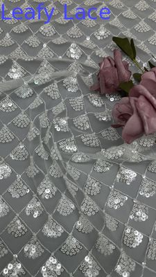 Tissu à feuilles 3D à fleurs séquence élégante en maille Tissu en dentelle Tissu de soirée d'occasion de luxe
