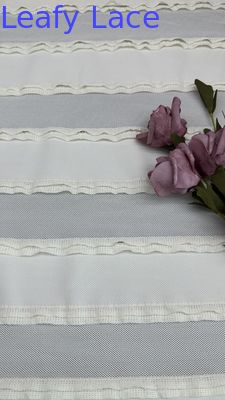 Tissu de dentelle de haute qualité pour robes de mariée Tissu de toile en maille brodée