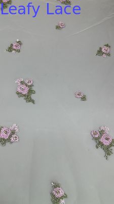 Tissu en dentelle florale brodée en dentelle en treillis respirant Tissu d'occasion Vêtement d'anniversaire Tissu