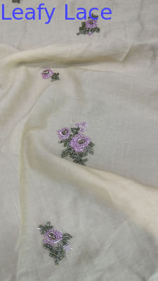 Tissu en dentelle florale brodée en dentelle en treillis respirant Tissu d'occasion Vêtement d'anniversaire Tissu