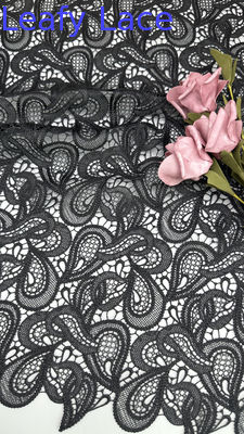 Tissu en dentelle de Chantilly avec des bords irréguliers, dentelle romantique pour voile et robe de mariée