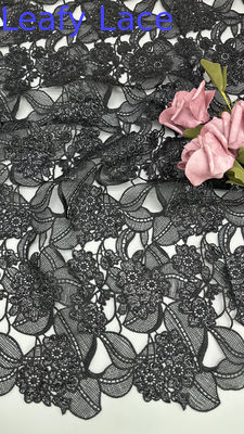 Lace de Chantilly Lace chimique luxueuse Lace en tissu pure Lace romantique pour les voiles et les robes de mariée