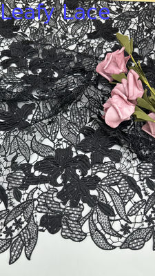 Lace de Chantilly Lace chimique luxueuse Lace en tissu à feuilles romantique Lace pour la couture et les robes de mariage