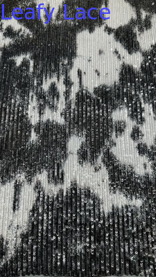 Tissu brodé en paille noir et blanc élégant pour la saison AW pour la fête des dames