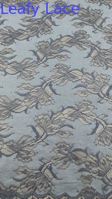 Imprimé Motif Dentelle Résille Effet Spécial Unique sur Tissu en Filet Ultra-Léger pour Robes de Soirée Artistiques
