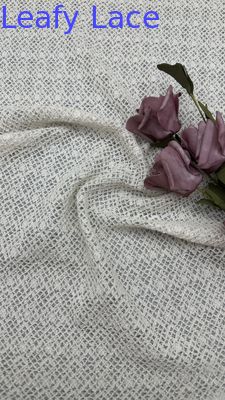 100% coton à carreaux Tissu en dentelle creuse pour un mariage artistique élégant et romantique