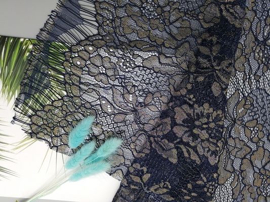 Tissu métallique de dentelle de bord de feston de Lurex de cil pour Madame Dress Garment