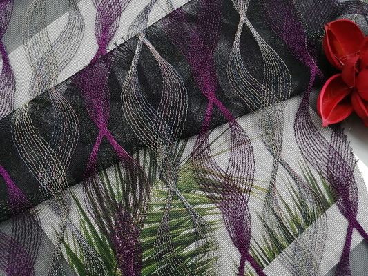 Tissu coloré géométrique de broderie de pourpre à la maison de textiles