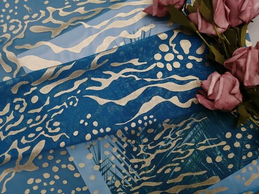 Partie Tulle métallique bleu Mesh Foil Printed Fabric
