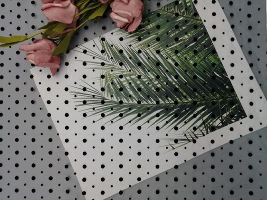 Marine Dot Tulle Flocked Mesh Fabric pour Madame Evening Dress