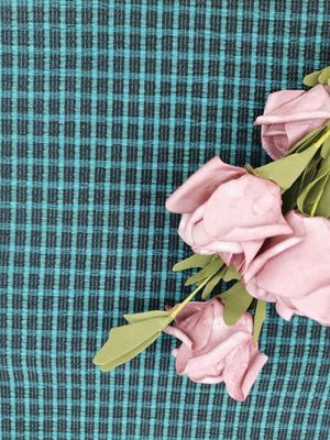 Le tissu élastique de dentelle de bout droit a tricoté la dentelle d'Elastane de chemise de tissu de maille