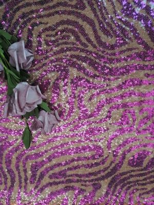 Couleur pourpre de tissu de dentelle de paillette de Tiger Pattern Animal Design Embroidered