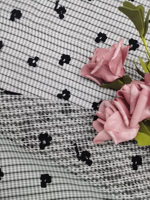 La fleur Tulle s'est assemblée Mesh Fabric Mesh avec s'assembler la conception