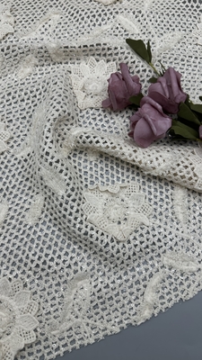 Tissu de dentelle à feuilles brodées de haute qualité pour la robe de fête