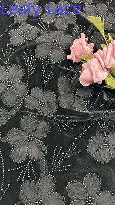 Tissu brodé en perles 3D en dentelle florale Tissu brodé élégant et respirant Tissu de dentelle de paille Tissu d'occasion de luxe