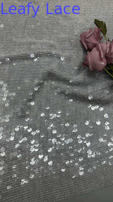 Tissu brodé de sequins, motif à carreaux, brillant, respirant, luxueux pour robes de soirée