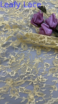 Tissu en dentelle brodée jaune Produit de haute qualité Luxueux pour robes de mariée et robes de soirée