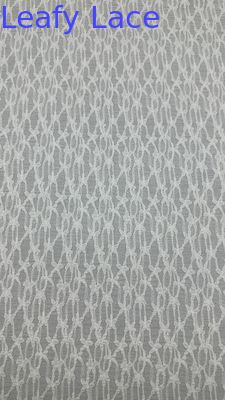 Tissu en dentelle blanche de luxe ajouré pour une élégante robe de mariée